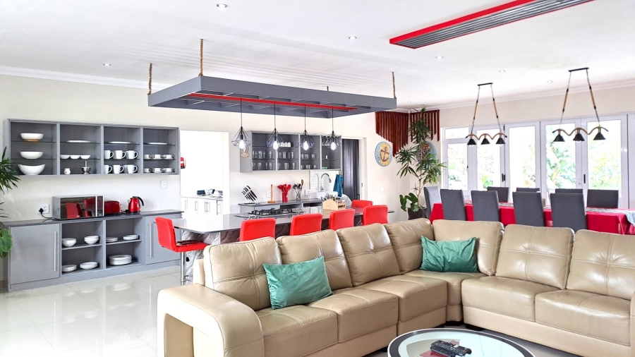 6 Bedroom Property for Sale in Port Edward KwaZulu-Natal
