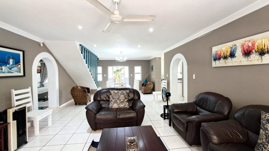4 Bedroom Property for Sale in Port Edward KwaZulu-Natal