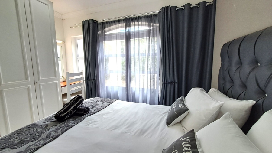 4 Bedroom Property for Sale in Port Edward KwaZulu-Natal