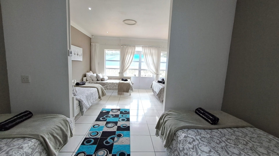 4 Bedroom Property for Sale in Port Edward KwaZulu-Natal
