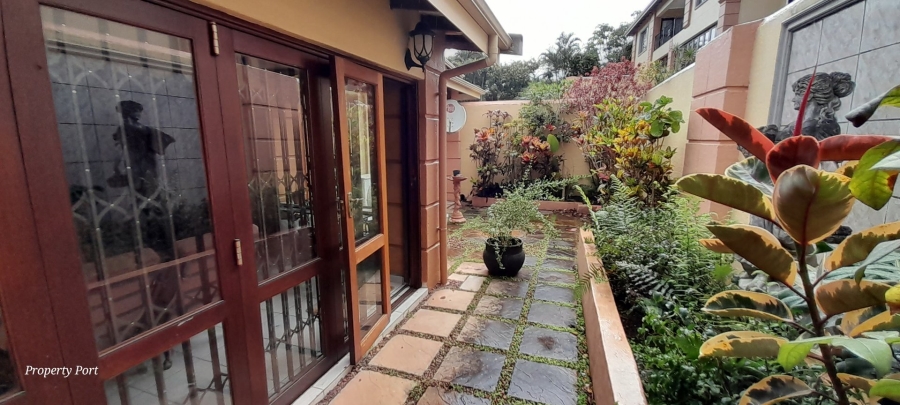 3 Bedroom Property for Sale in Uvongo KwaZulu-Natal