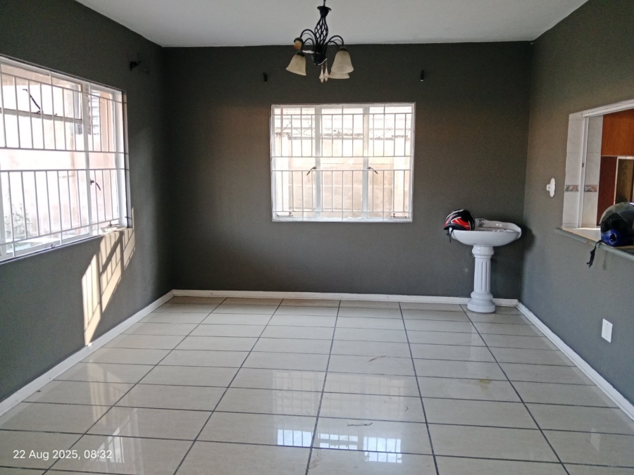 4 Bedroom Property for Sale in Raisethorpe KwaZulu-Natal