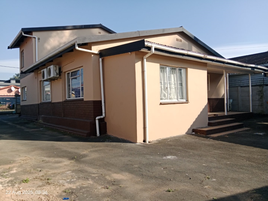 4 Bedroom Property for Sale in Raisethorpe KwaZulu-Natal