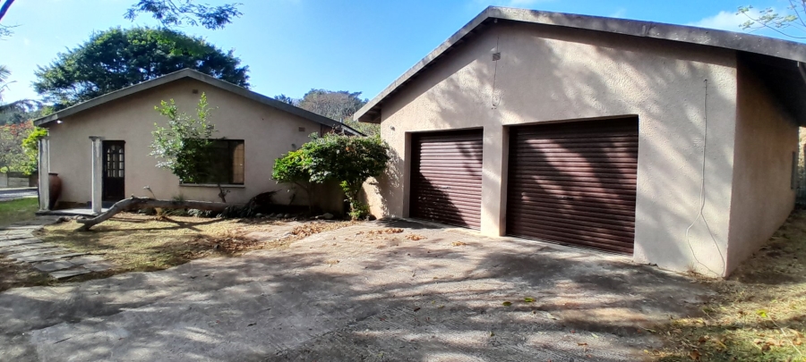 4 Bedroom Property for Sale in Umtentweni KwaZulu-Natal