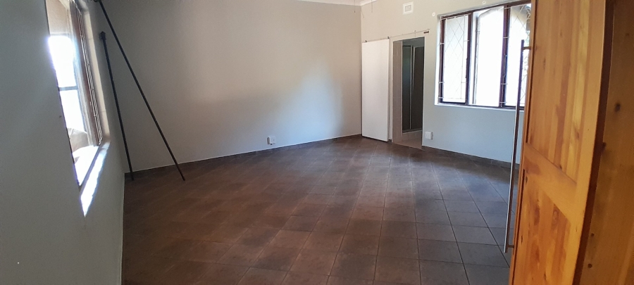 4 Bedroom Property for Sale in Umtentweni KwaZulu-Natal