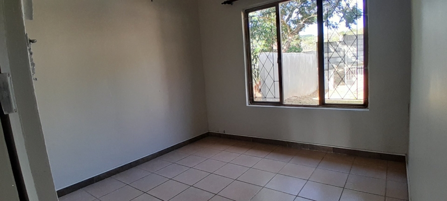 4 Bedroom Property for Sale in Umtentweni KwaZulu-Natal