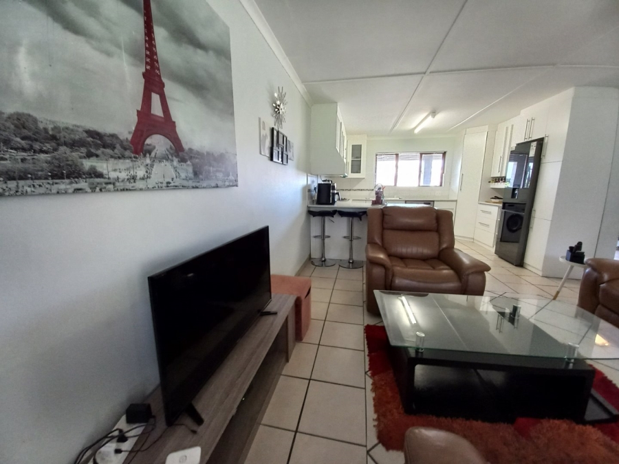 2 Bedroom Property for Sale in Umtentweni KwaZulu-Natal