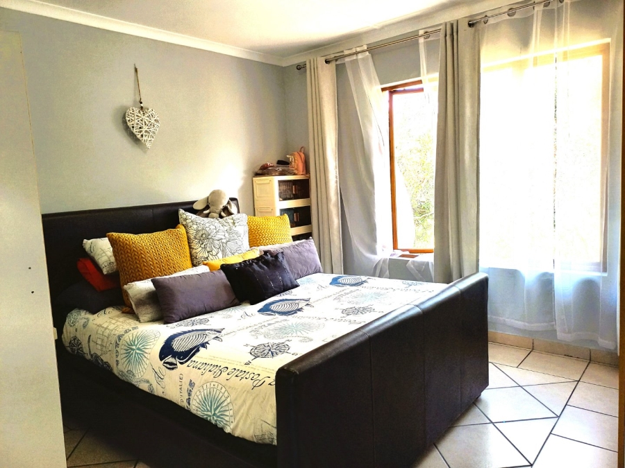 2 Bedroom Property for Sale in Umtentweni KwaZulu-Natal