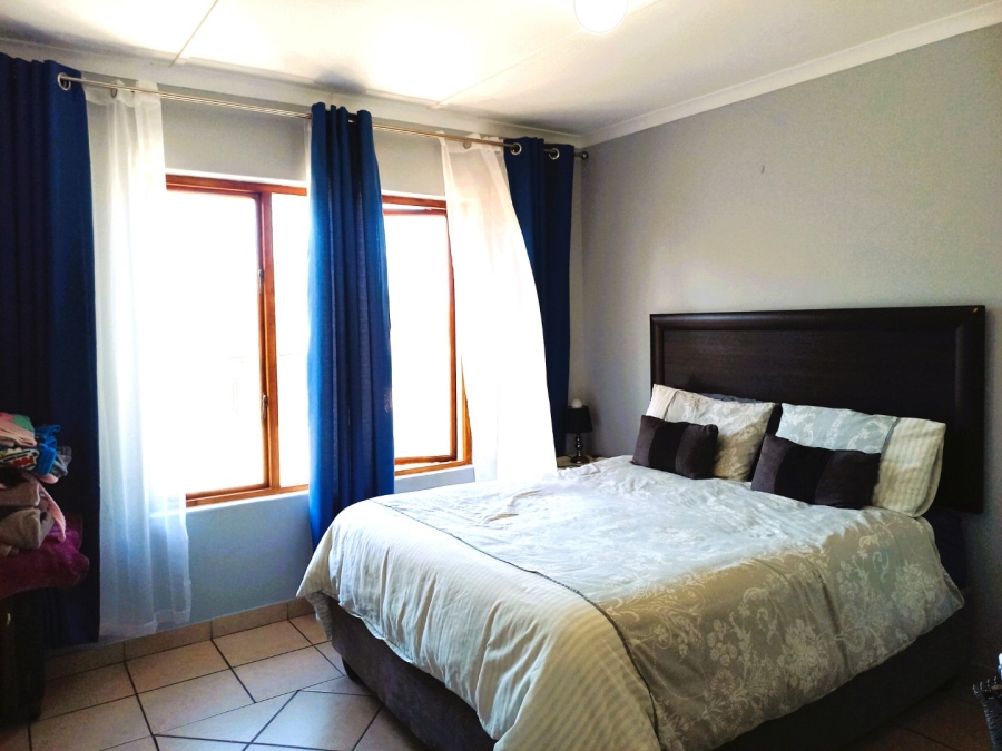 2 Bedroom Property for Sale in Umtentweni KwaZulu-Natal