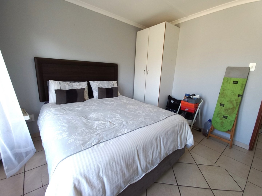 2 Bedroom Property for Sale in Umtentweni KwaZulu-Natal