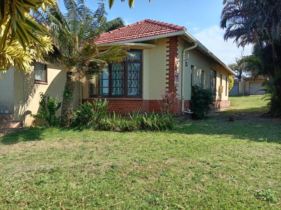 4 Bedroom Property for Sale in Manaba Beach KwaZulu-Natal