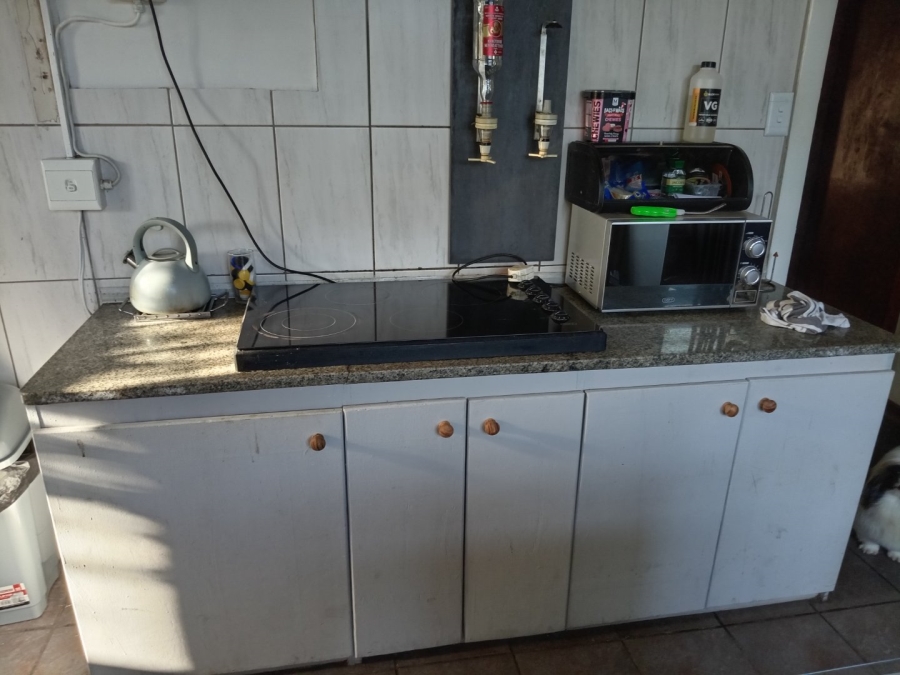 4 Bedroom Property for Sale in Manaba Beach KwaZulu-Natal