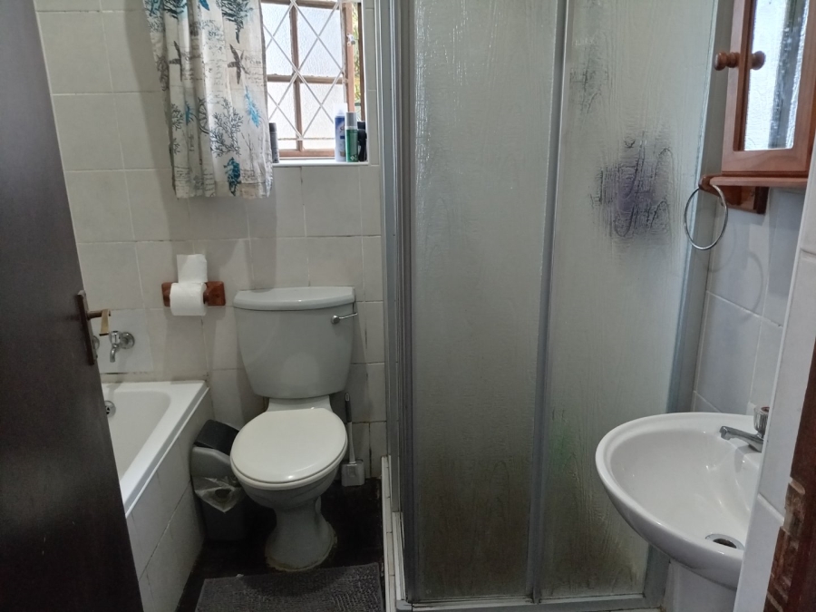 4 Bedroom Property for Sale in Manaba Beach KwaZulu-Natal