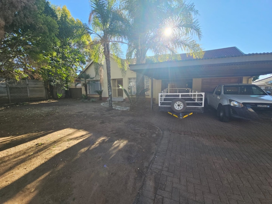 4 Bedroom Property for Sale in Pioneer Park KwaZulu-Natal