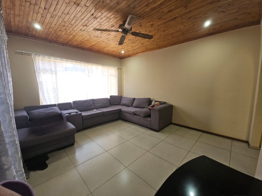 4 Bedroom Property for Sale in Pioneer Park KwaZulu-Natal