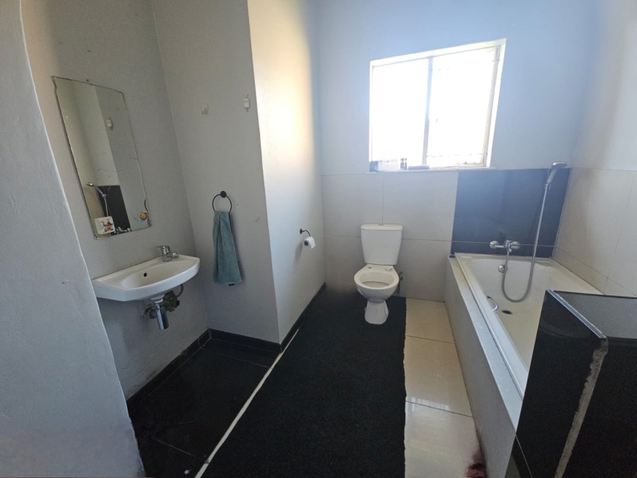 4 Bedroom Property for Sale in Pioneer Park KwaZulu-Natal