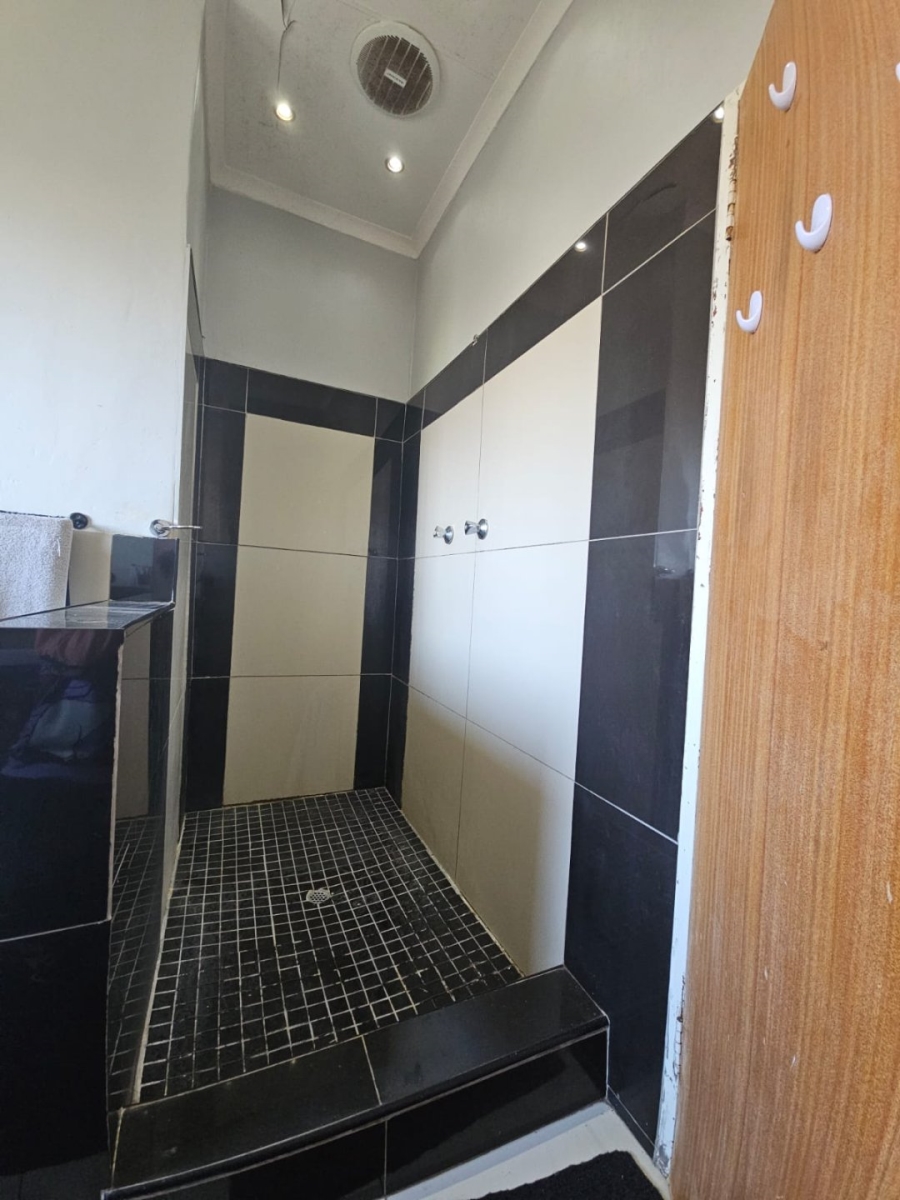 4 Bedroom Property for Sale in Pioneer Park KwaZulu-Natal