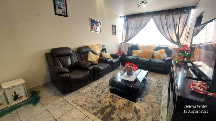 2 Bedroom Property for Sale in Pioneer Park KwaZulu-Natal