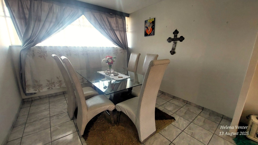 2 Bedroom Property for Sale in Pioneer Park KwaZulu-Natal