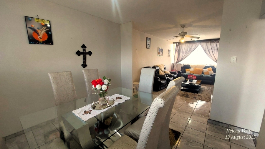 2 Bedroom Property for Sale in Pioneer Park KwaZulu-Natal