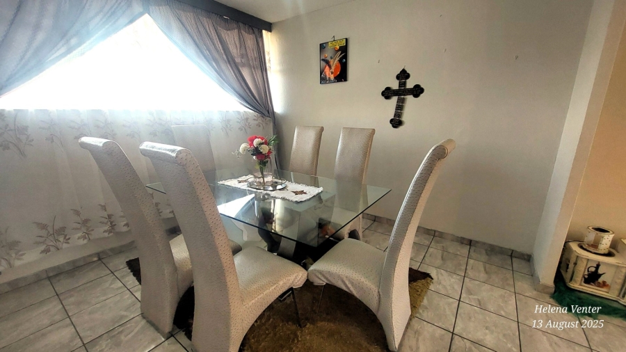 2 Bedroom Property for Sale in Pioneer Park KwaZulu-Natal