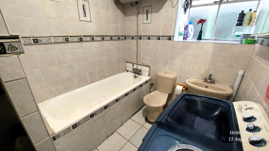 2 Bedroom Property for Sale in Pioneer Park KwaZulu-Natal