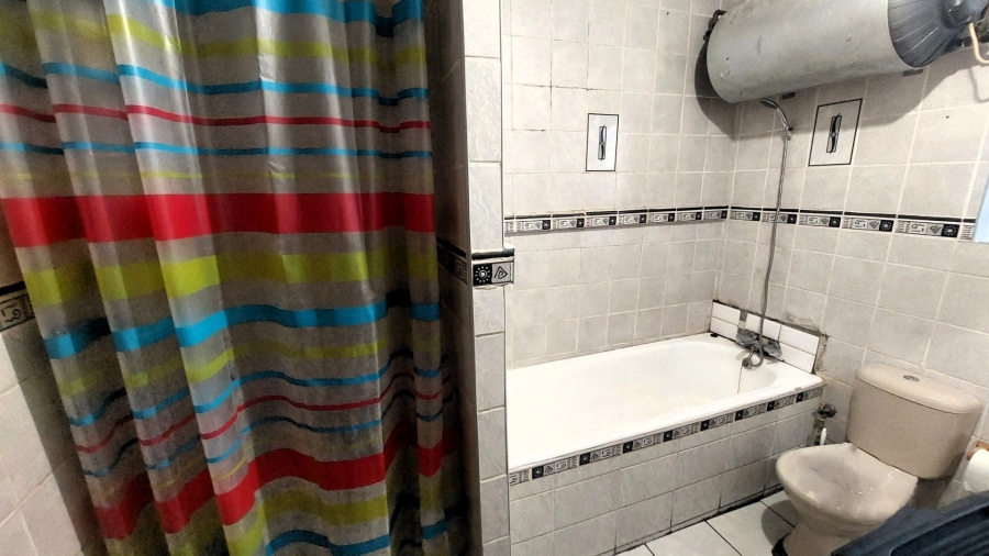 2 Bedroom Property for Sale in Pioneer Park KwaZulu-Natal
