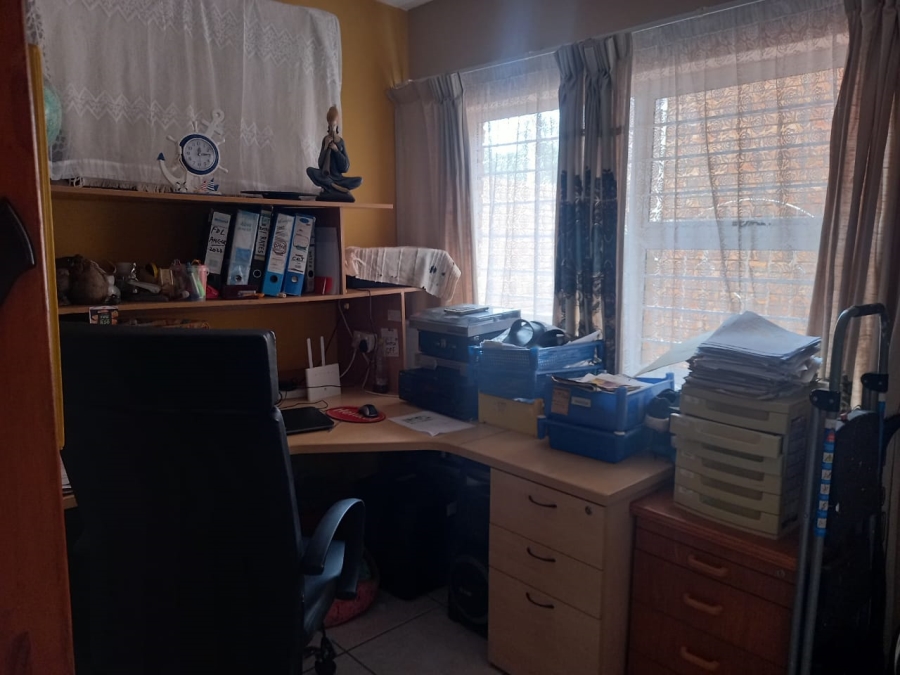 3 Bedroom Property for Sale in Uvongo KwaZulu-Natal