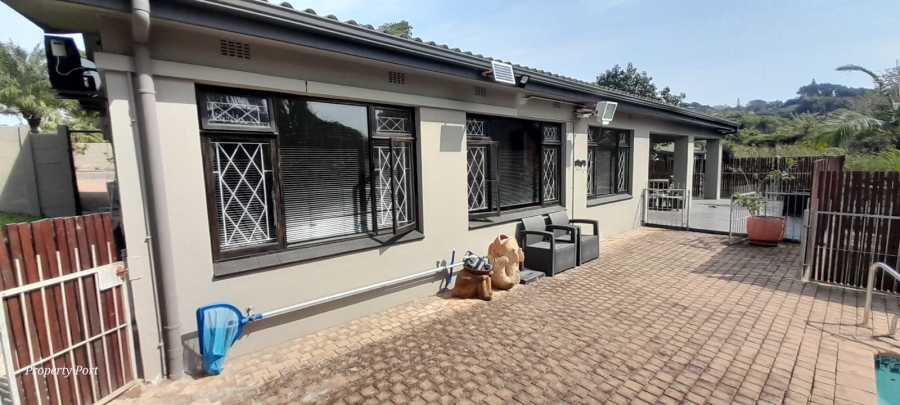 4 Bedroom Property for Sale in Southport KwaZulu-Natal
