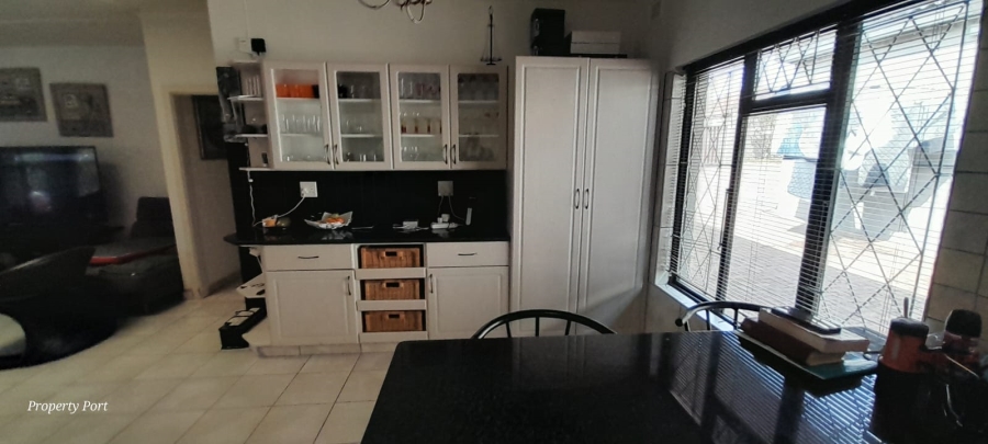 4 Bedroom Property for Sale in Southport KwaZulu-Natal