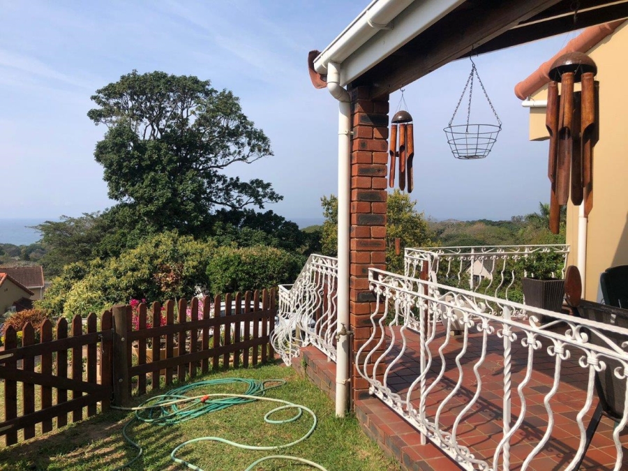 3 Bedroom Property for Sale in Umtentweni KwaZulu-Natal