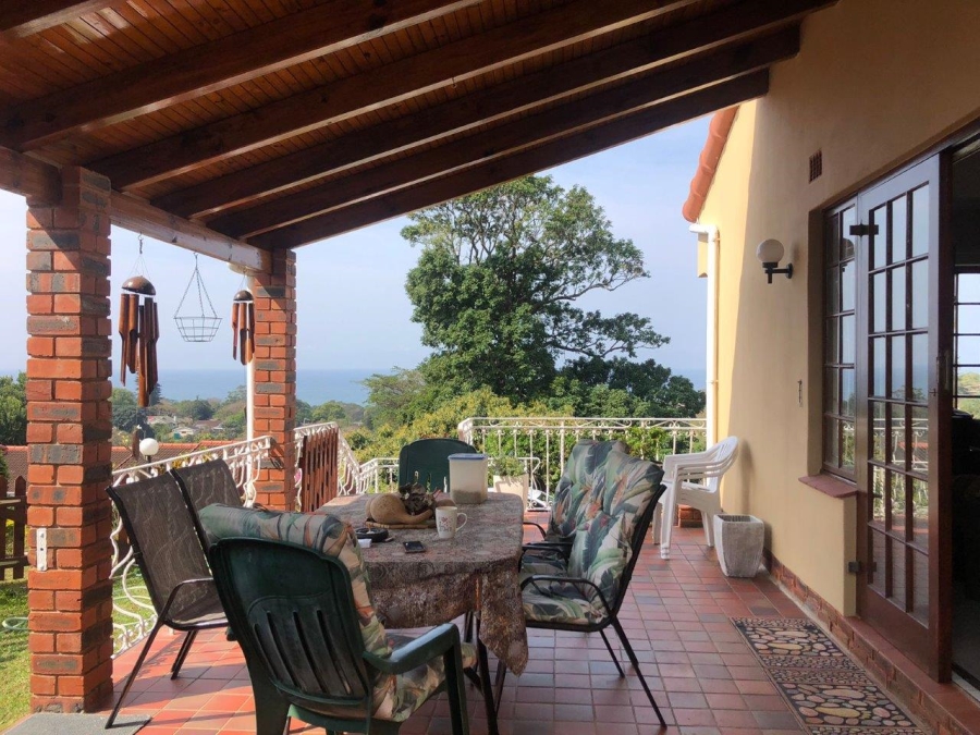 3 Bedroom Property for Sale in Umtentweni KwaZulu-Natal