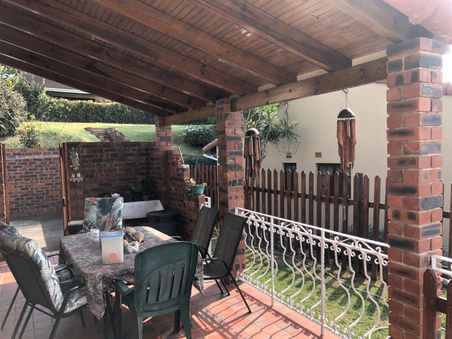 3 Bedroom Property for Sale in Umtentweni KwaZulu-Natal