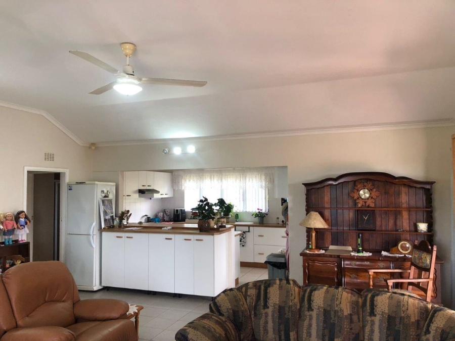 3 Bedroom Property for Sale in Umtentweni KwaZulu-Natal