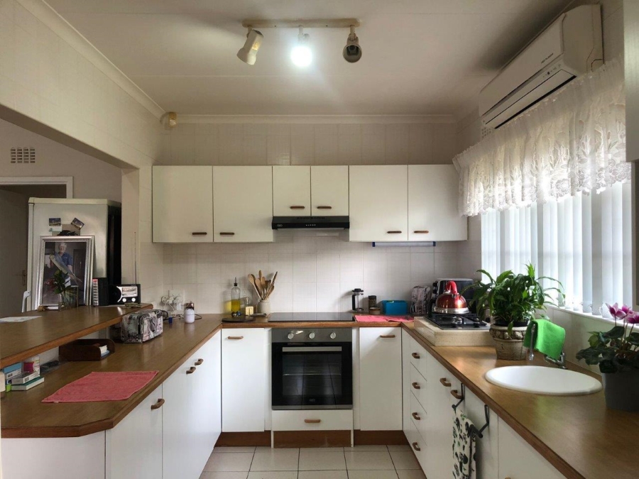 3 Bedroom Property for Sale in Umtentweni KwaZulu-Natal