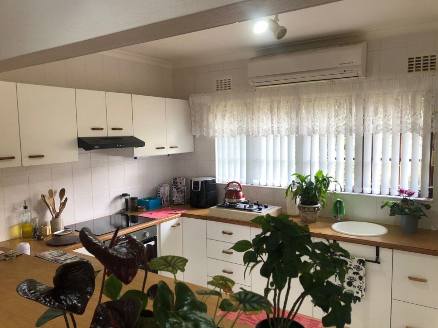 3 Bedroom Property for Sale in Umtentweni KwaZulu-Natal