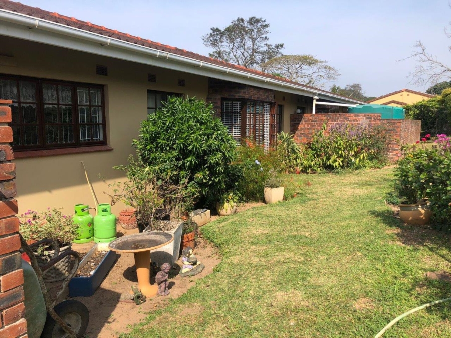 3 Bedroom Property for Sale in Umtentweni KwaZulu-Natal
