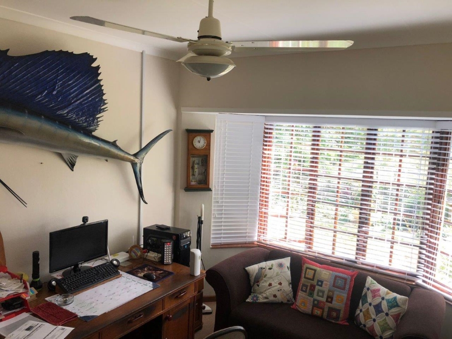3 Bedroom Property for Sale in Umtentweni KwaZulu-Natal
