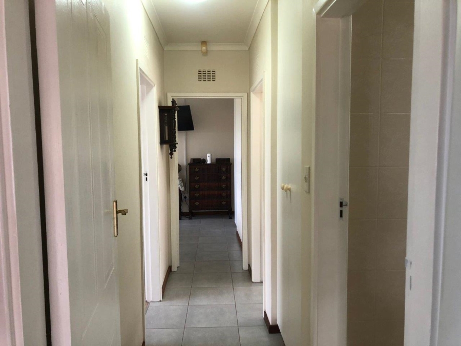 3 Bedroom Property for Sale in Umtentweni KwaZulu-Natal
