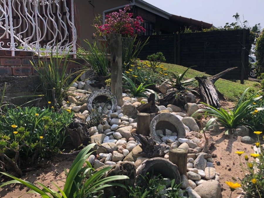3 Bedroom Property for Sale in Umtentweni KwaZulu-Natal