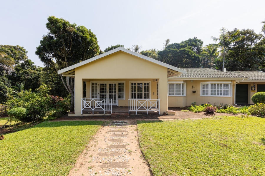 3 Bedroom Property for Sale in Umtentweni KwaZulu-Natal