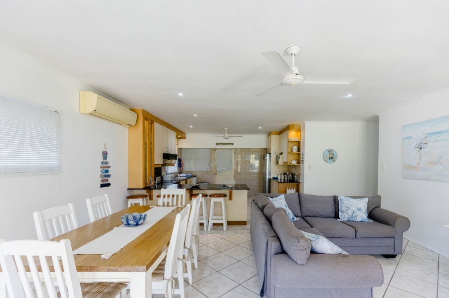 3 Bedroom Property for Sale in Umtentweni KwaZulu-Natal
