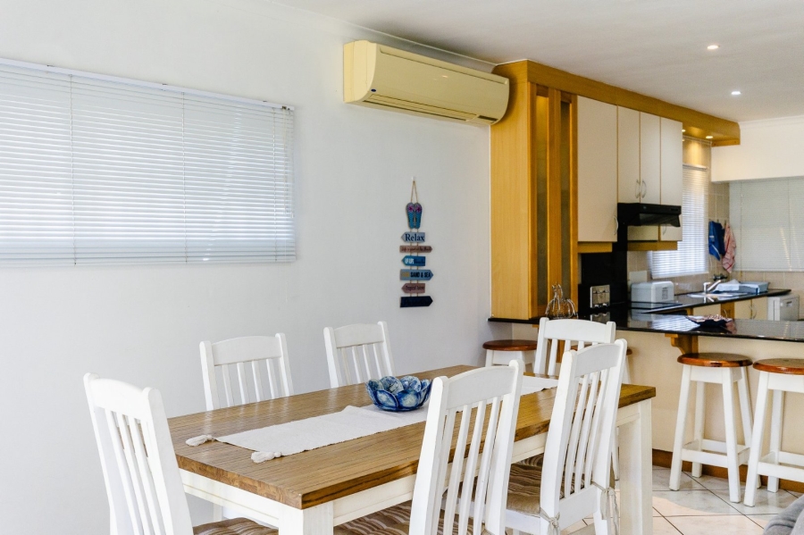 3 Bedroom Property for Sale in Umtentweni KwaZulu-Natal