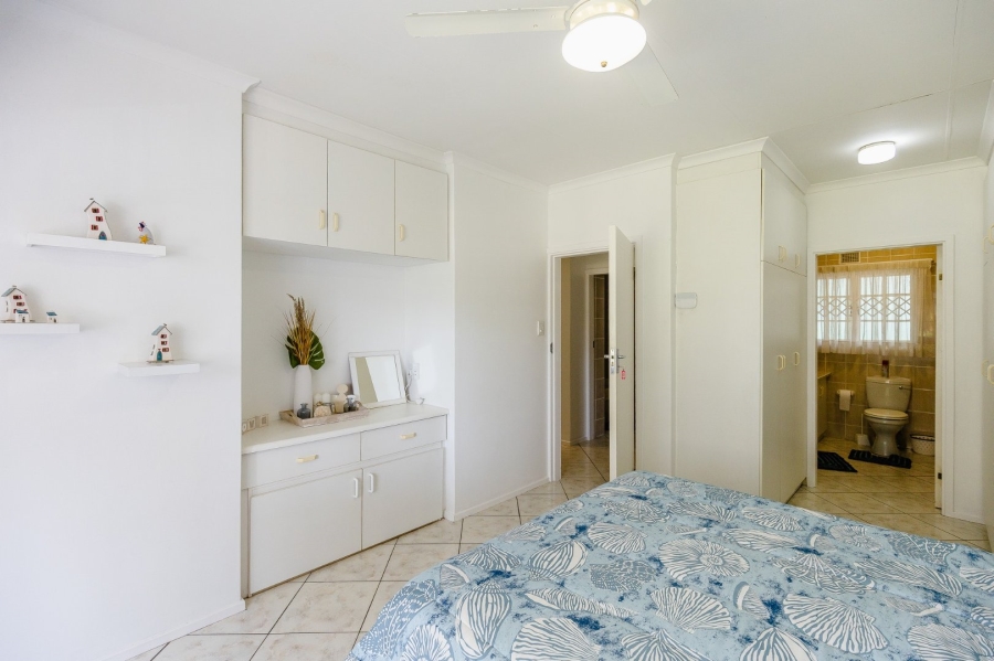 3 Bedroom Property for Sale in Umtentweni KwaZulu-Natal