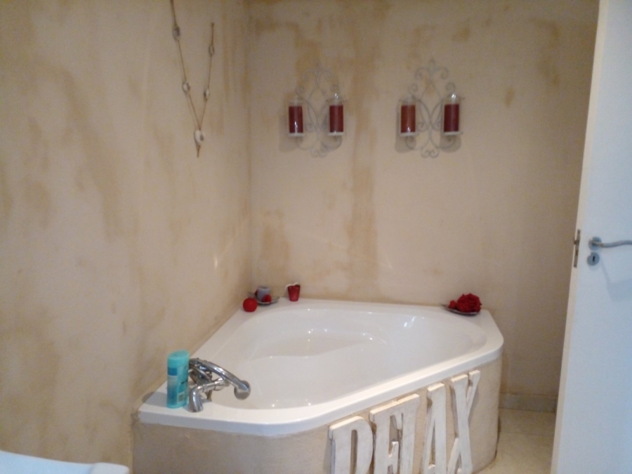 5 Bedroom Property for Sale in Palm Beach KwaZulu-Natal