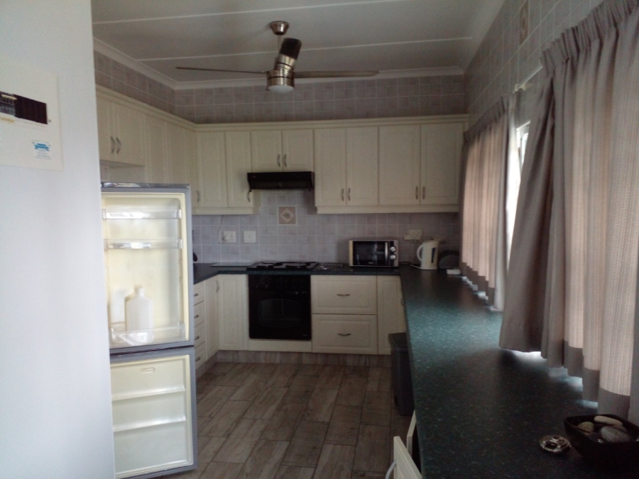 5 Bedroom Property for Sale in Palm Beach KwaZulu-Natal
