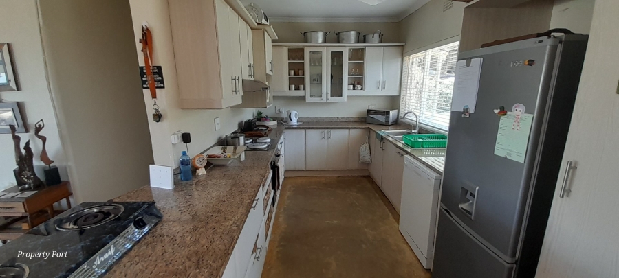 4 Bedroom Property for Sale in Southport KwaZulu-Natal