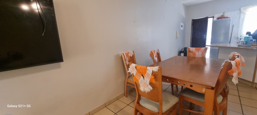 2 Bedroom Property for Sale in Manaba Beach KwaZulu-Natal