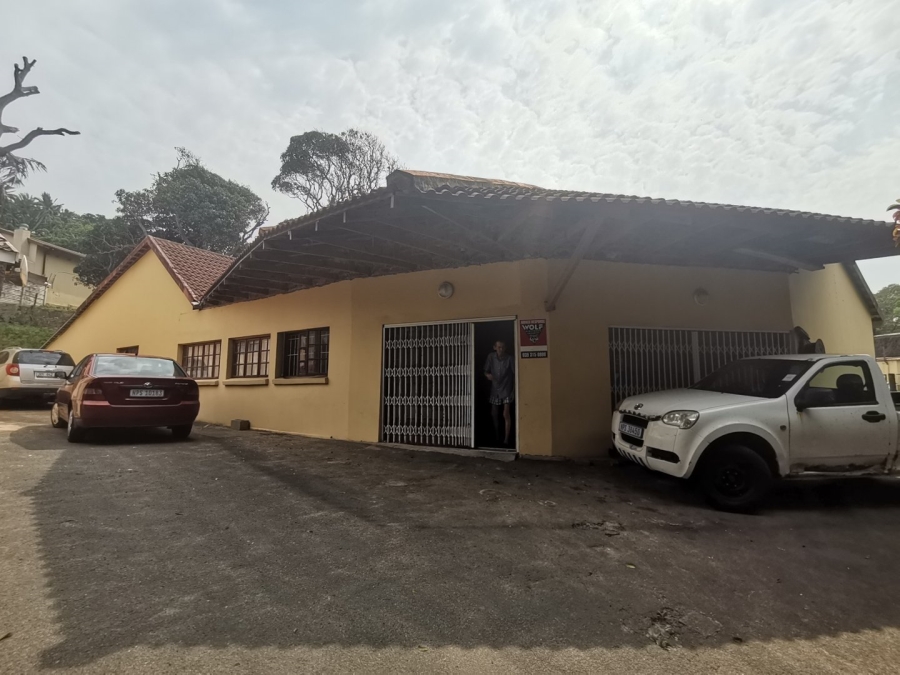 7 Bedroom Property for Sale in Margate KwaZulu-Natal
