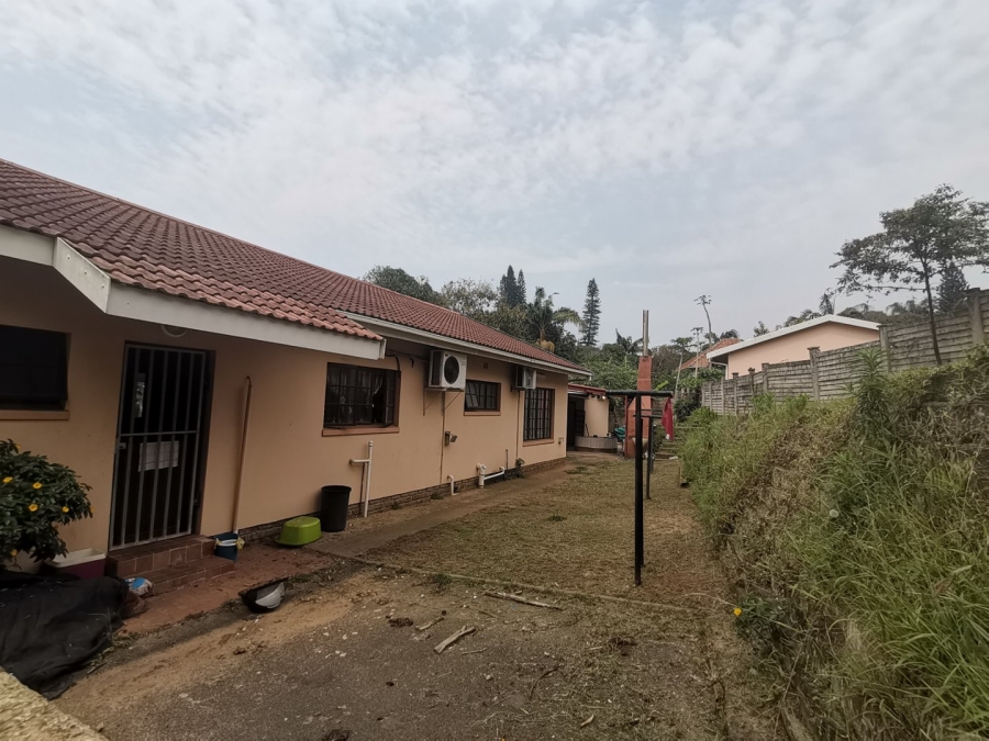 7 Bedroom Property for Sale in Margate KwaZulu-Natal